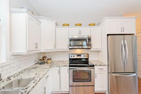 16 Eastpointe Drive Saratoga Springs NY 12866