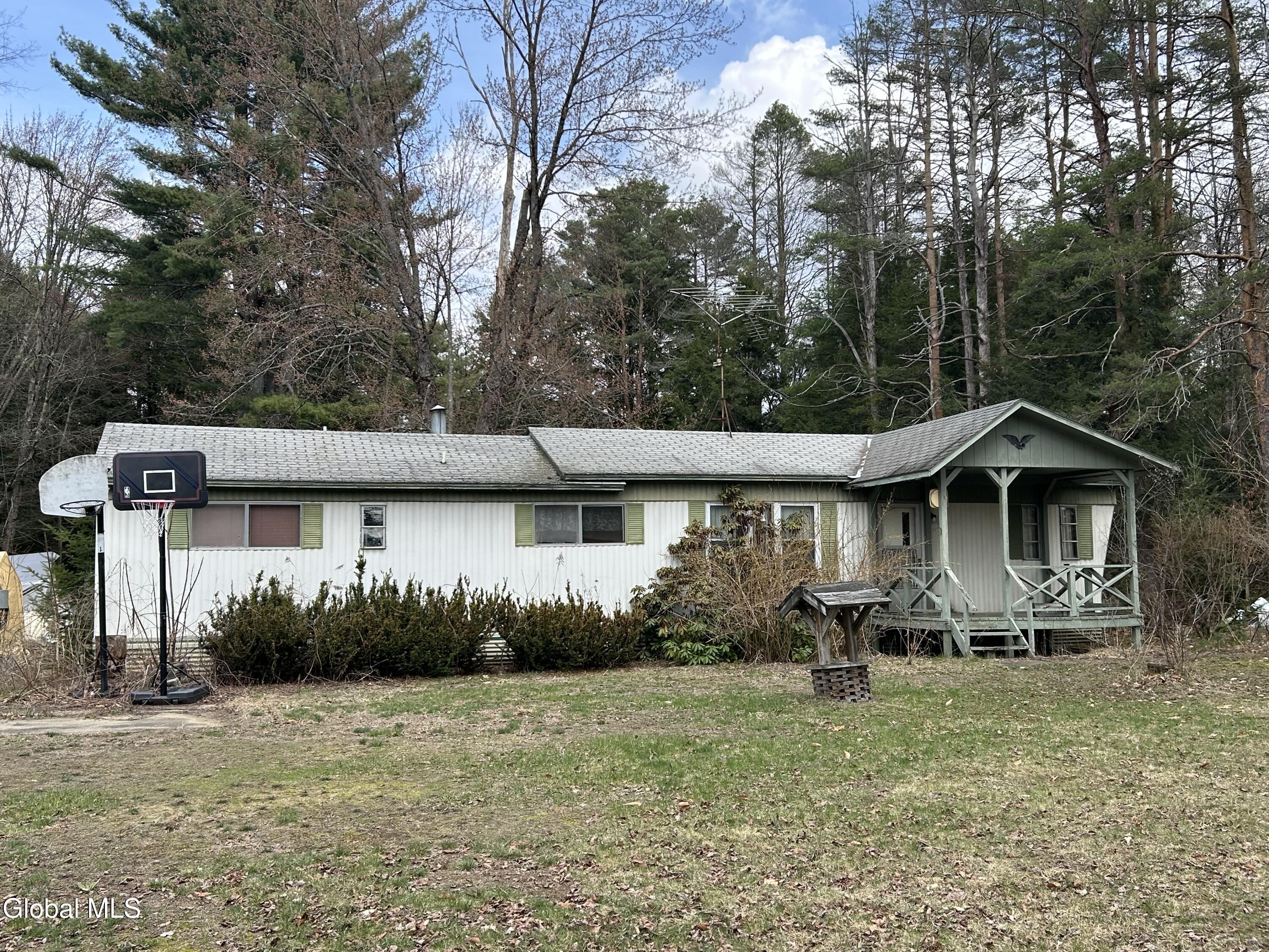147 Lampman Road Broadalbin NY 12025