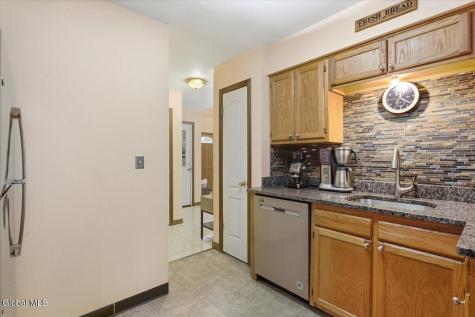83 Woodside Drive Albany NY 12208