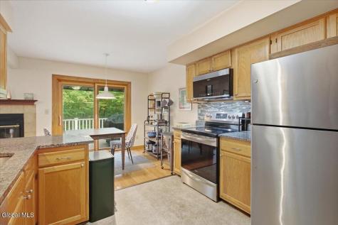 83 Woodside Drive Albany NY 12208