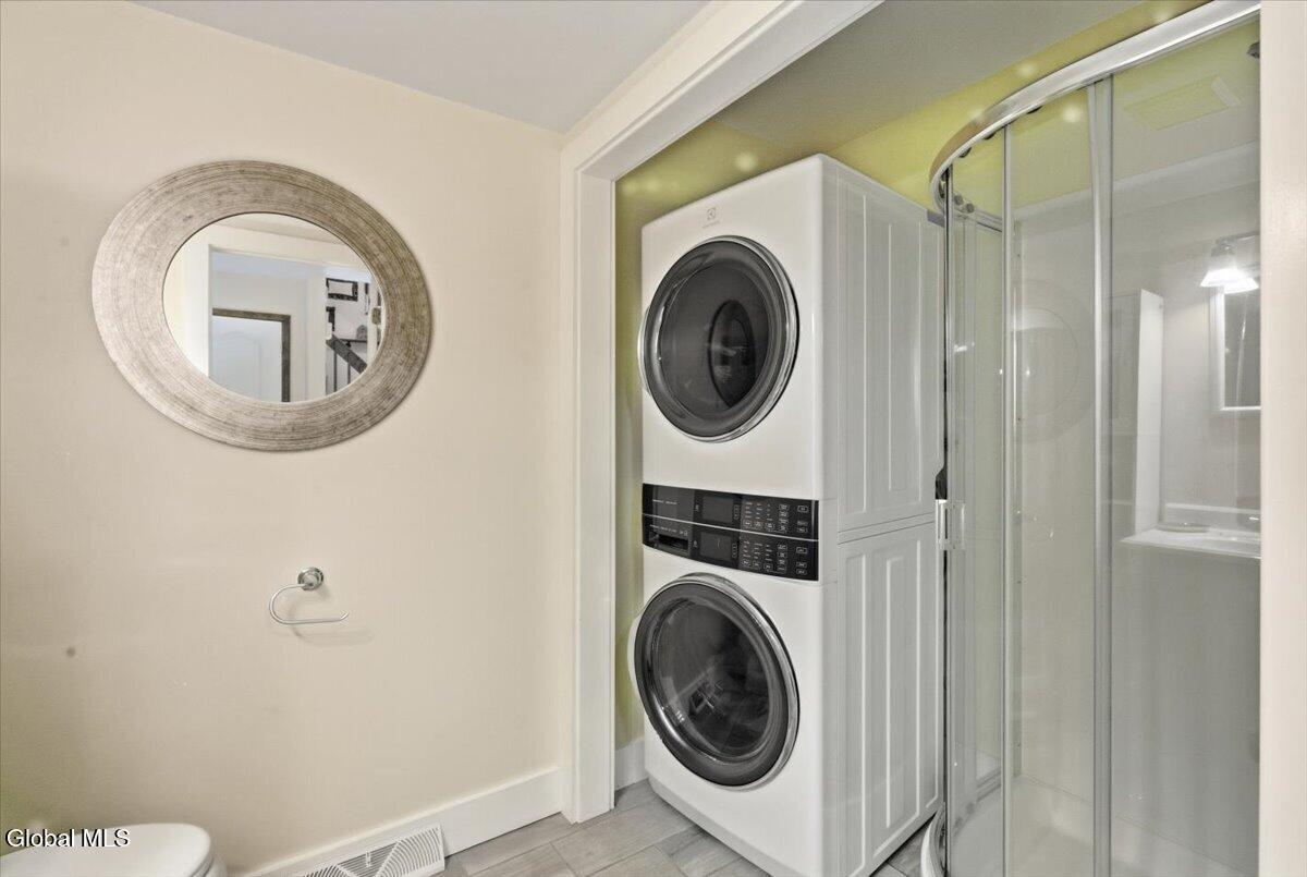 83 Woodside Drive Albany NY 12208