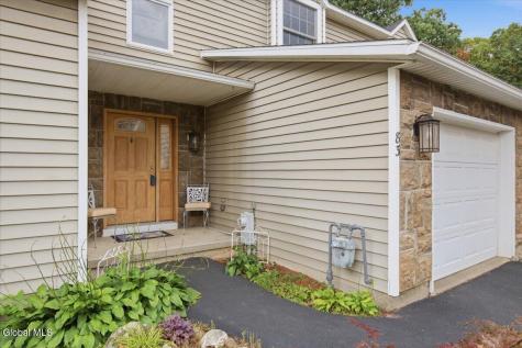 83 Woodside Drive Albany NY 12208