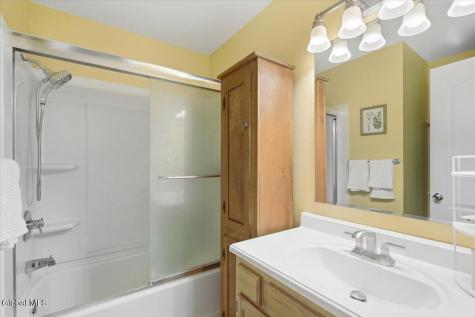 83 Woodside Drive Albany NY 12208