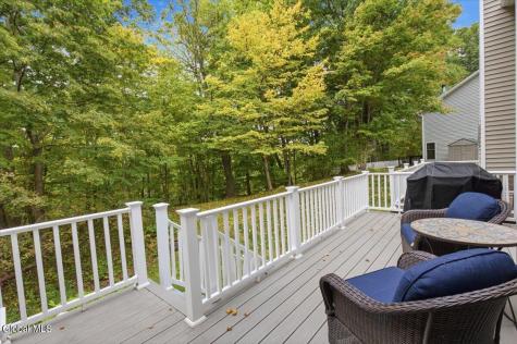 83 Woodside Drive Albany NY 12208