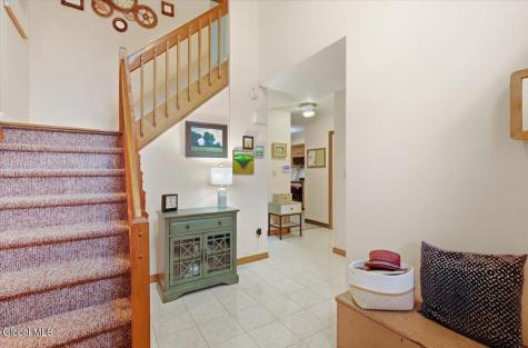 83 Woodside Drive Albany NY 12208