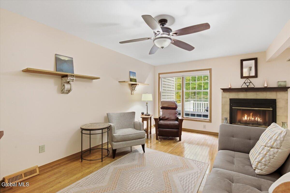 83 Woodside Drive Albany NY 12208