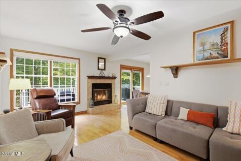 83 Woodside Drive Albany NY 12208