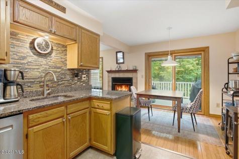 83 Woodside Drive Albany NY 12208