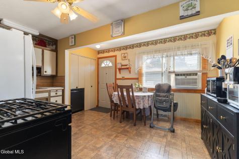 10 Tanglewood Road Albany NY 12205