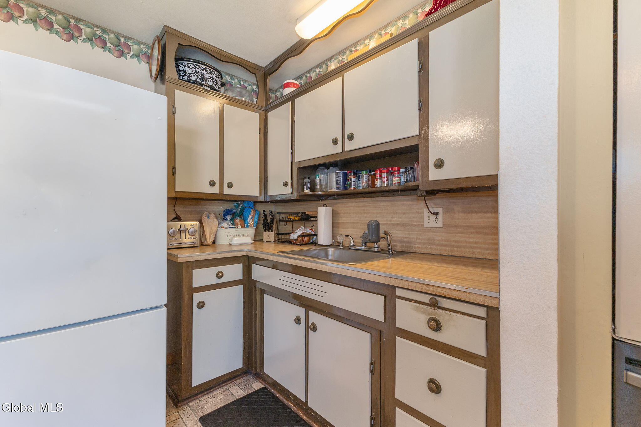 10 Tanglewood Road Albany NY 12205