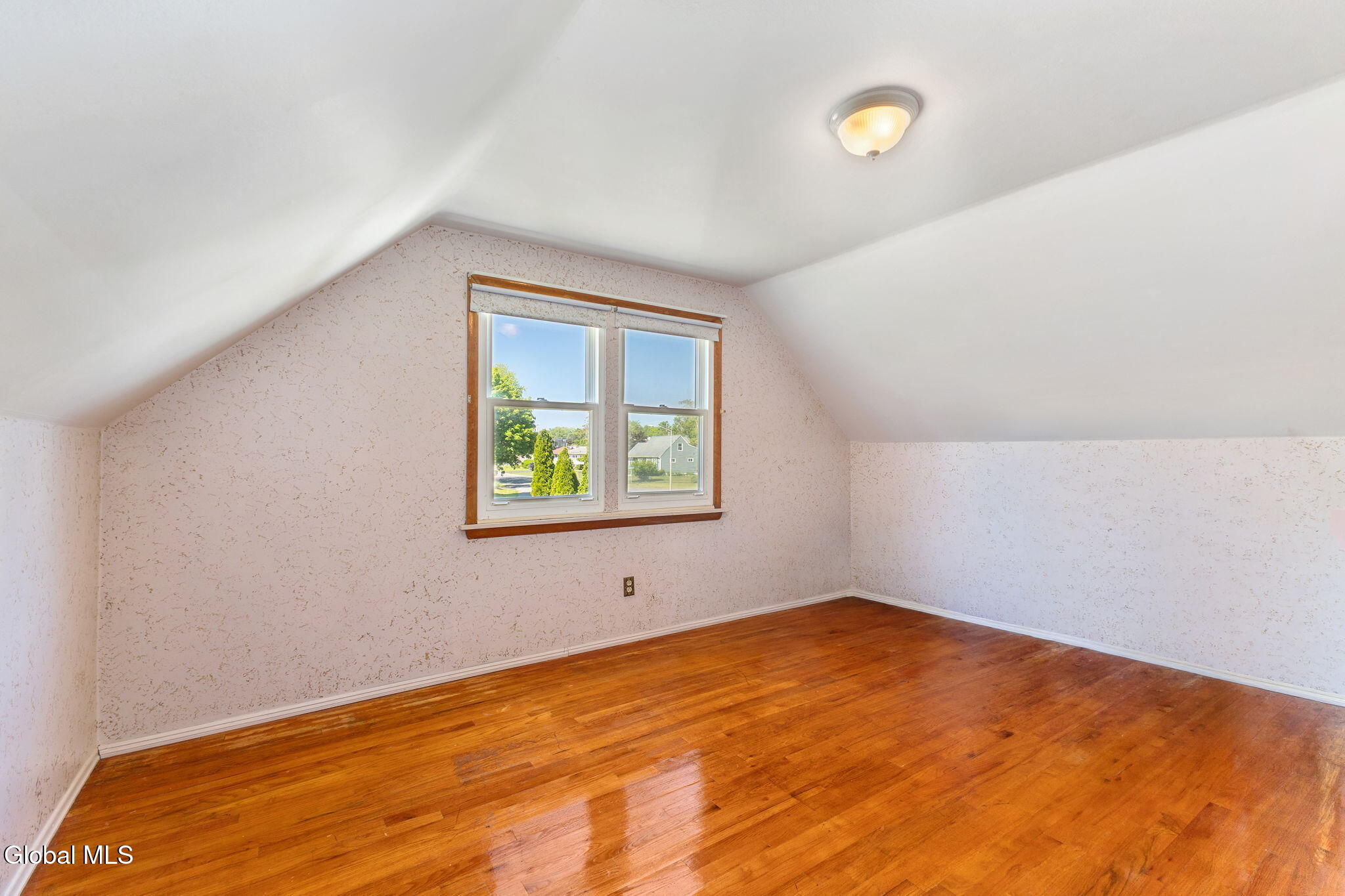 10 Tanglewood Road Albany NY 12205