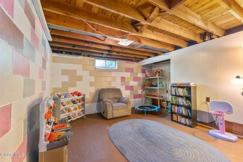 10 Tanglewood Road Albany NY 12205