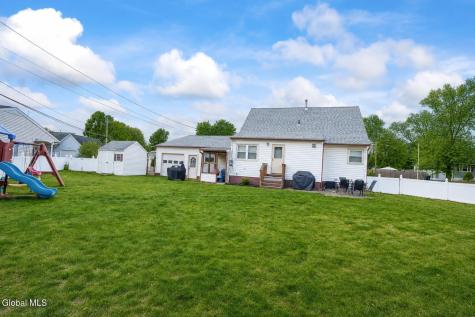 10 Tanglewood Road Albany NY 12205