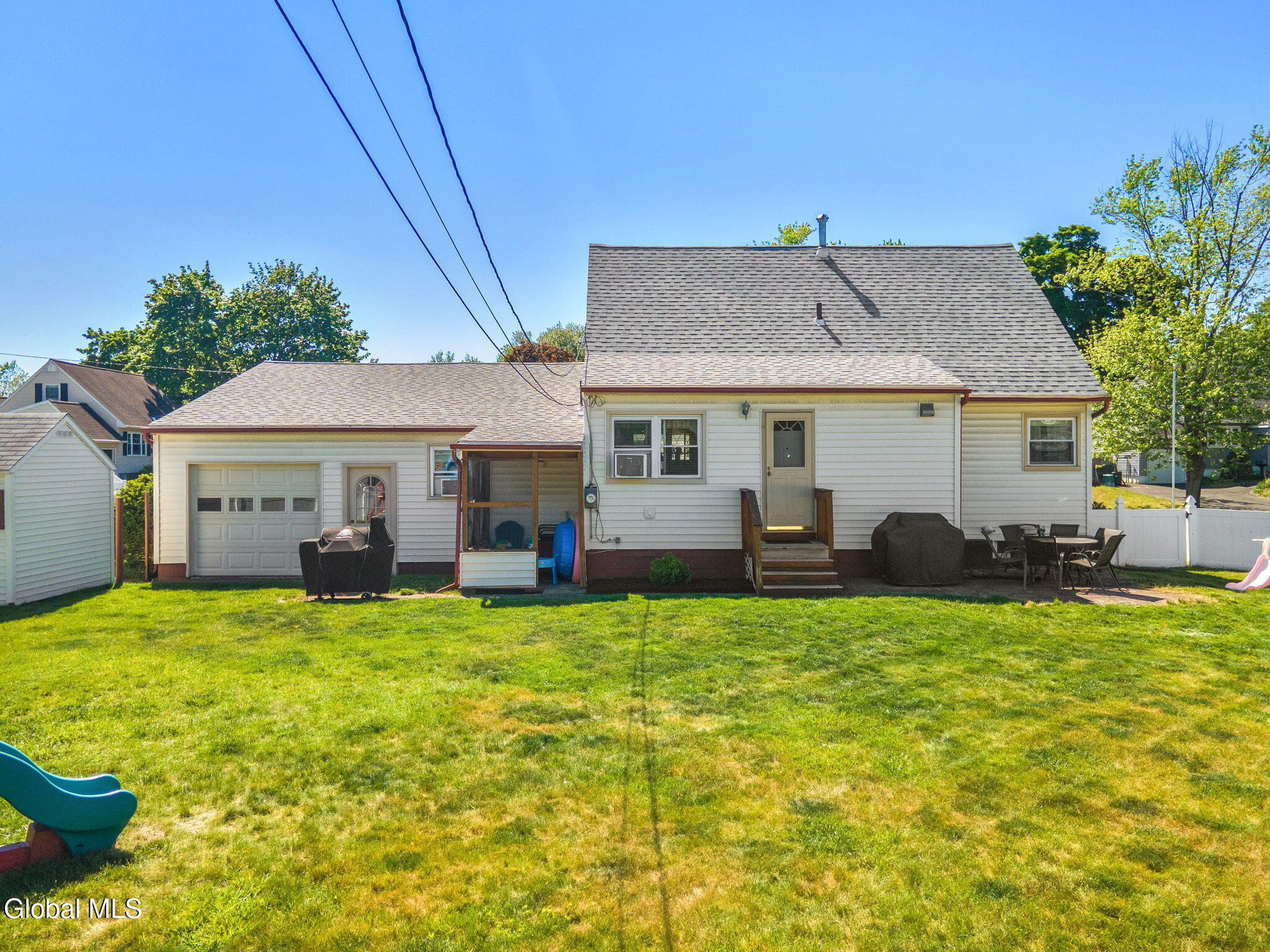10 Tanglewood Road Albany NY 12205
