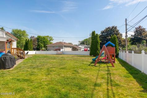 10 Tanglewood Road Albany NY 12205
