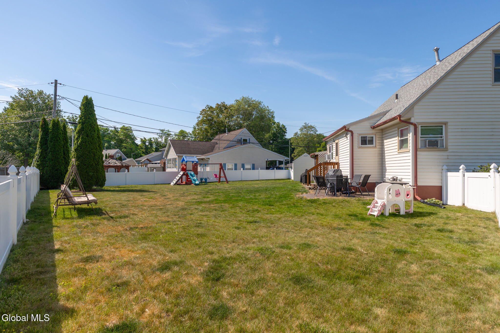 10 Tanglewood Road Albany NY 12205