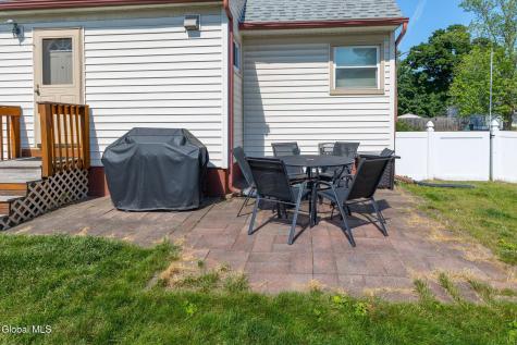10 Tanglewood Road Albany NY 12205