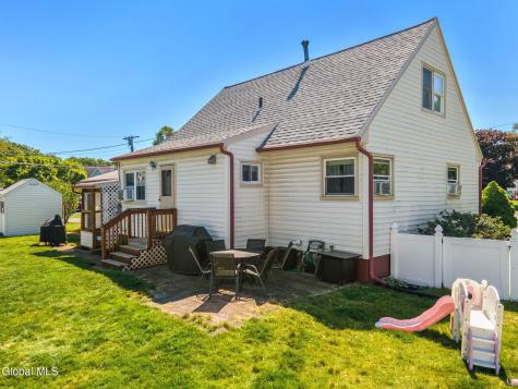 10 Tanglewood Road Albany NY 12205