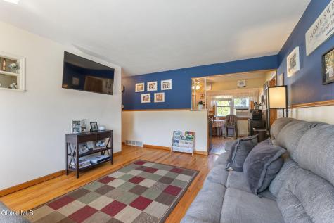 10 Tanglewood Road Albany NY 12205