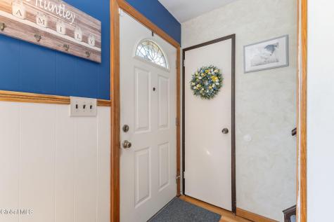 10 Tanglewood Road Albany NY 12205