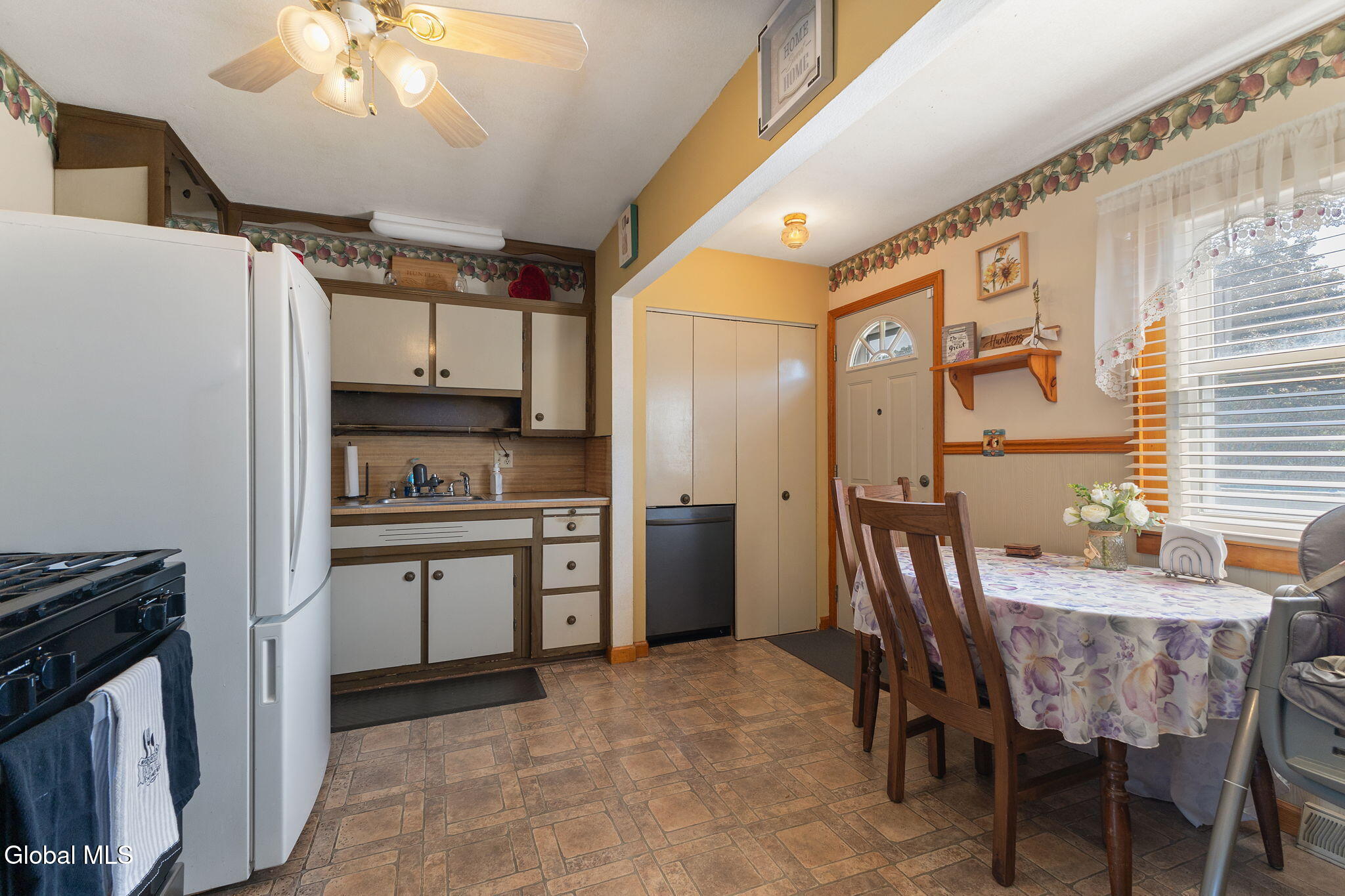 10 Tanglewood Road Albany NY 12205