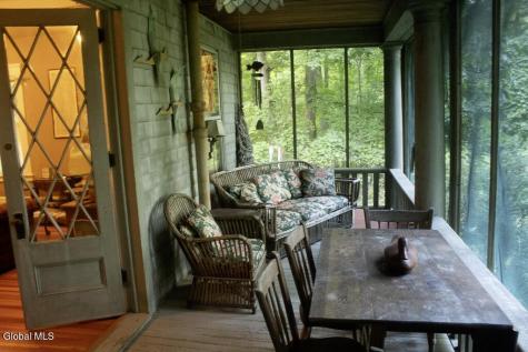 18 Tennis Court Hill Ticonderoga NY 12883