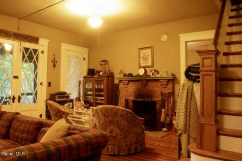 18 Tennis Court Hill Ticonderoga NY 12883