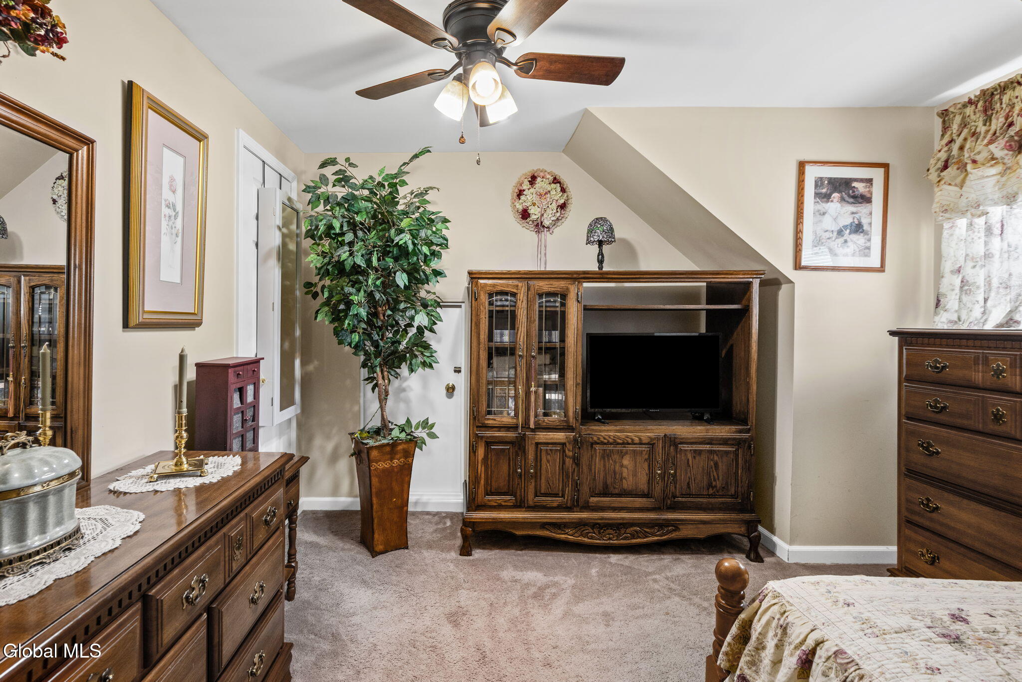 52 Troy Avenue Wynantskill NY 12198