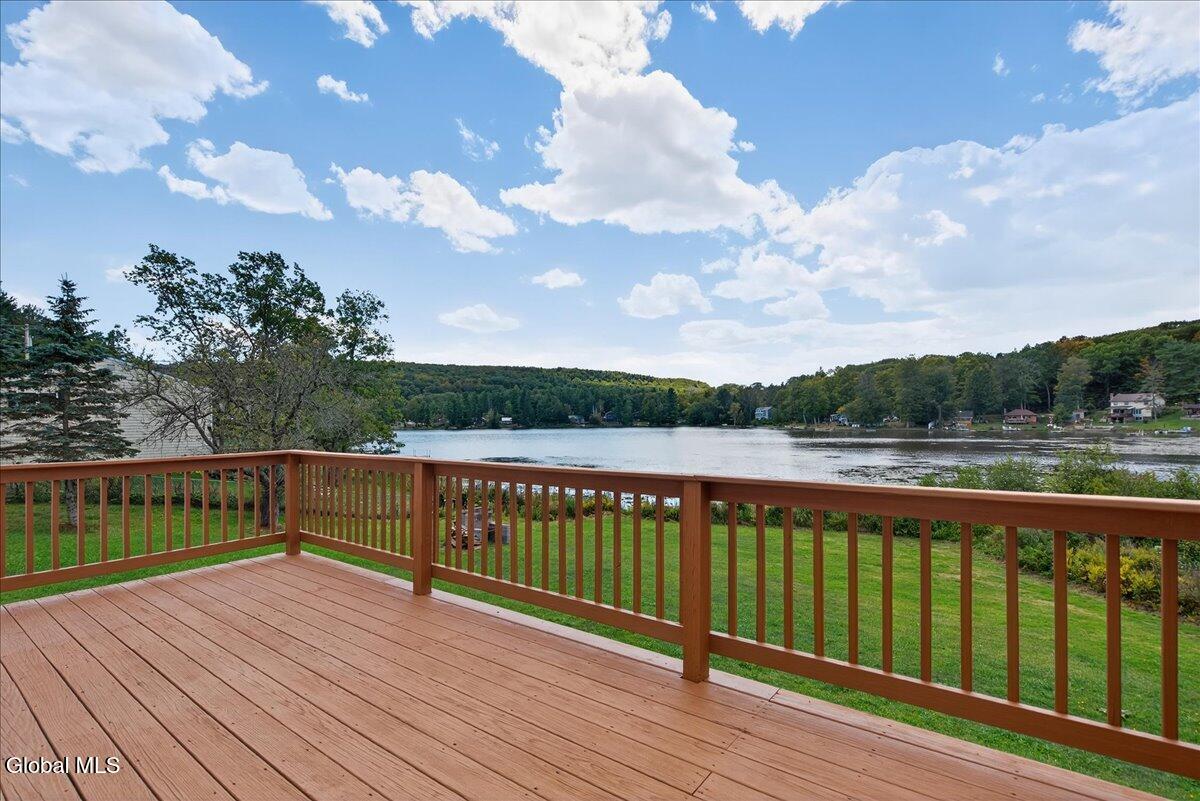 24 E Shore Drive East Berne NY 12059