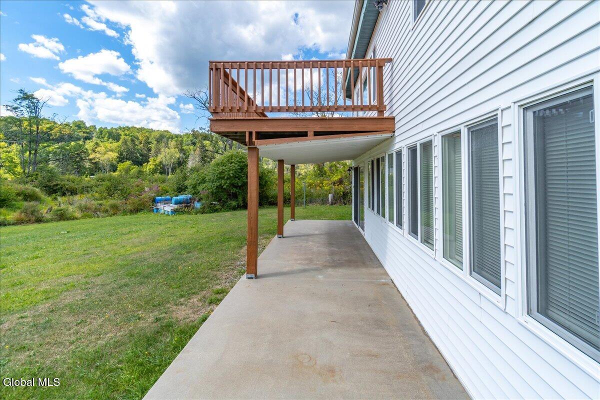 24 E Shore Drive East Berne NY 12059