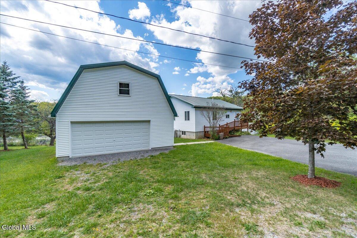 24 E Shore Drive East Berne NY 12059