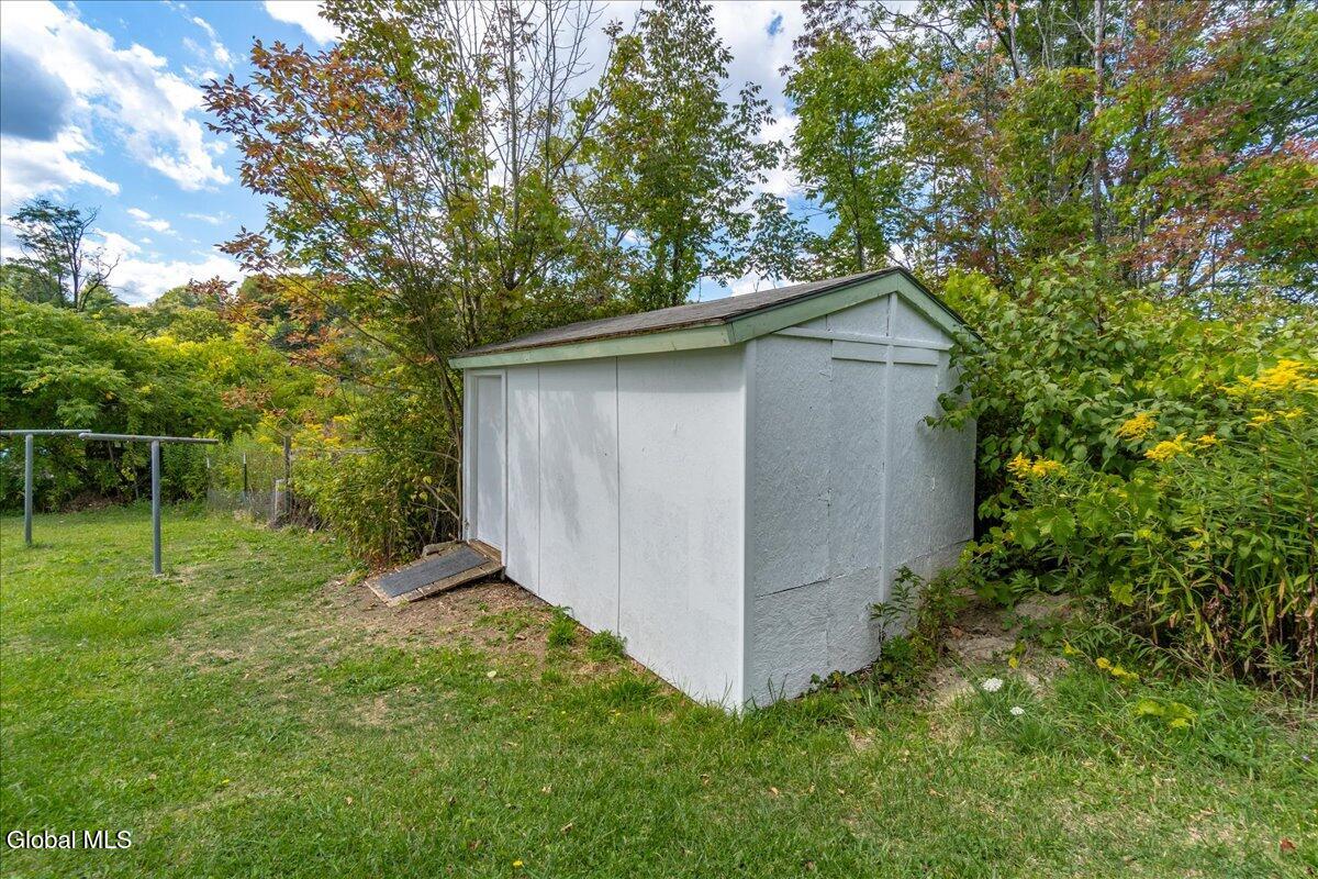 24 E Shore Drive East Berne NY 12059