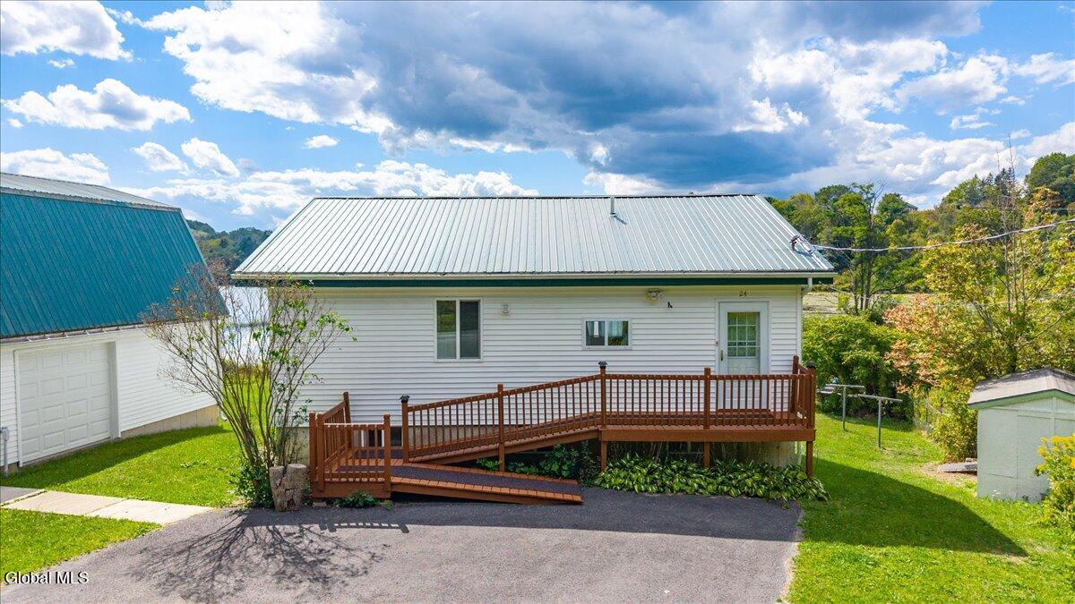 24 E Shore Drive East Berne NY 12059