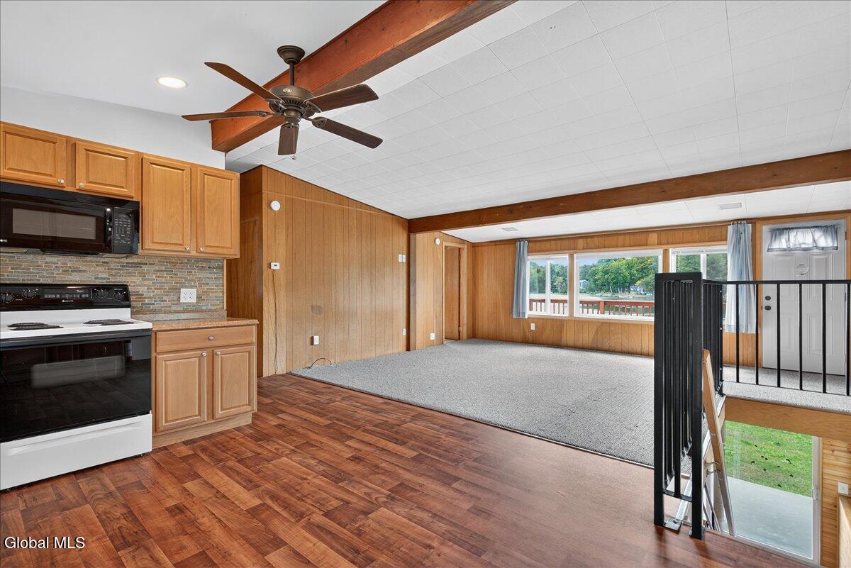 24 E Shore Drive East Berne NY 12059