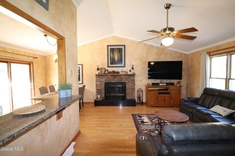 13 Arlington Street Glens Falls NY 12801