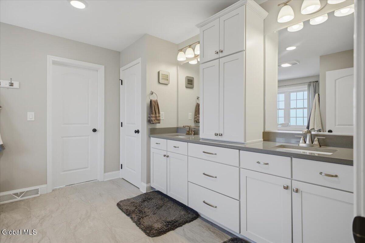 28 Park Ridge Drive East Greenbush NY 12061