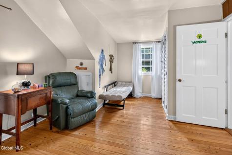 153 Old Red Mill Road Rensselaer NY 12144