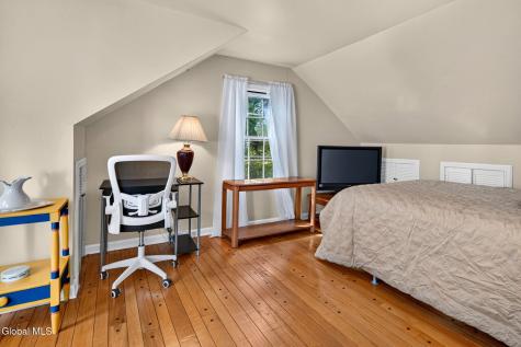 153 Old Red Mill Road Rensselaer NY 12144