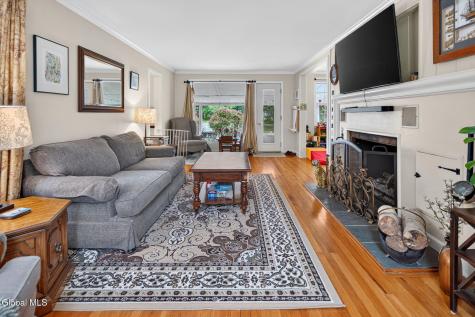 153 Old Red Mill Road Rensselaer NY 12144