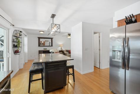 4 Kings Mill Court Colonie NY 12205