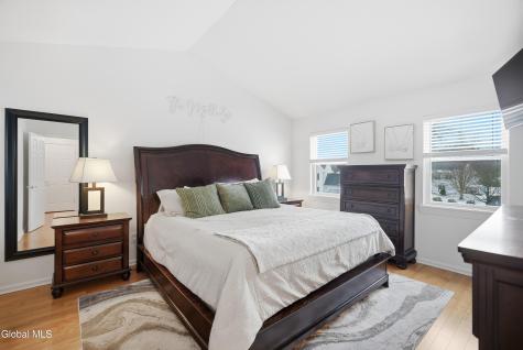 4 Kings Mill Court Colonie NY 12205