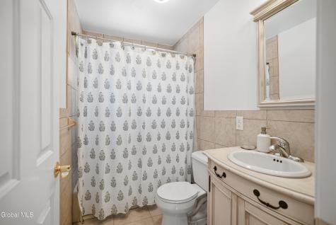 4 Kings Mill Court Colonie NY 12205