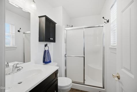 4 Kings Mill Court Colonie NY 12205