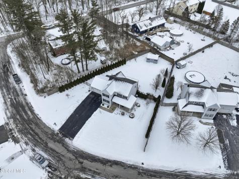 4 Kings Mill Court Colonie NY 12205