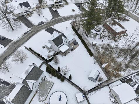 4 Kings Mill Court Colonie NY 12205