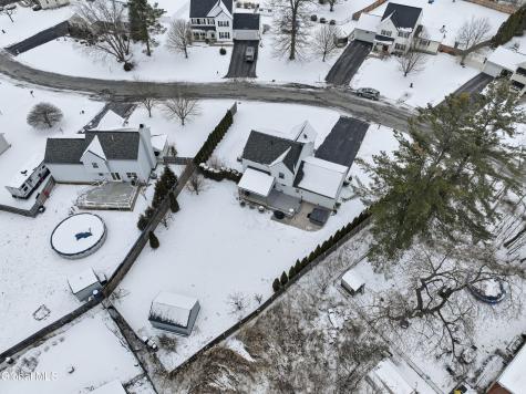 4 Kings Mill Court Colonie NY 12205