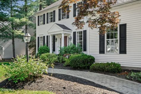 22 Parkside Trail Ballston Lake NY 12019