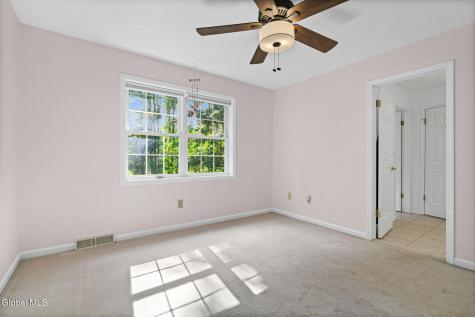22 Parkside Trail Ballston Lake NY 12019