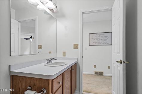 22 Parkside Trail Ballston Lake NY 12019