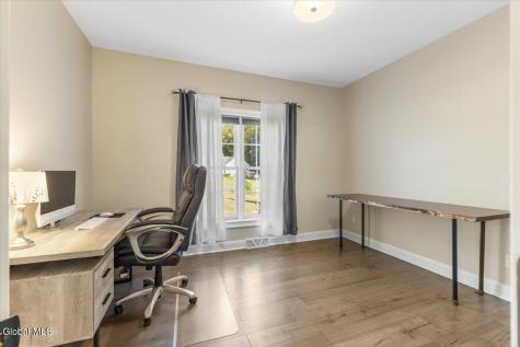 4 Oakhurst Court Clifton Park NY 12065